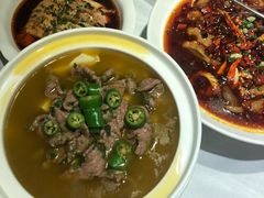 豆腐西施牛肉-山顶顶概念四川菜(黄埔大道店)