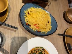 -耶里夏丽·新疆菜·28年喀什老馆(田林东路店)