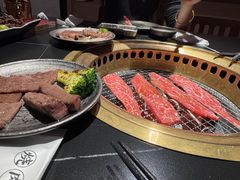 -山川小町·极番烧肉(新地假日广场店)