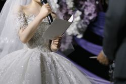 -爱情木马婚礼定制·双清湾水街礼宴高端私人婚礼