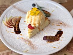 -Mark&Mars Restaurant
