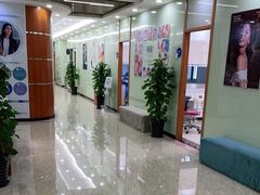 -茂菊口腔连锁(浦东南路店)