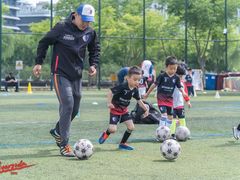 -Riverside河畔少儿足球培训(前滩店)