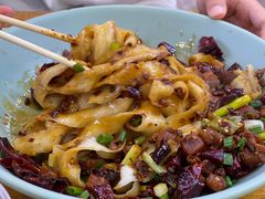 -八一路好吃街(雨田商务大厦店)