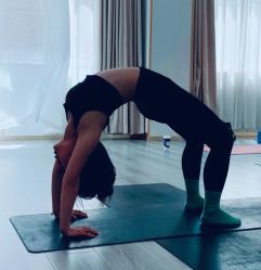 -亚太瑜伽普拉提学院