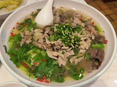 跷脚牛肉-犇逸·乐山跷脚牛肉·四川现炒(览海店)