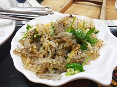 -老刘生态大鱼坊铁锅炖鱼(赛马场店)