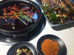 -钢管厂五区小郡肝串串香(奥克斯广场锦城万达店)