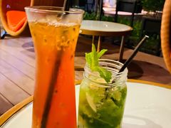 -半山半岛洲际度假酒店-沙滩吧