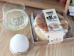 -蜜蜂小象·榴莲千层蛋糕(时代汇11栋店)