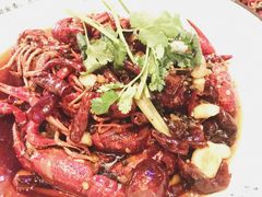 -临界音乐酒馆·小龙虾·江湖菜(华熙LIVE·鱼洞店)