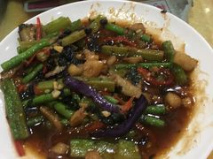 -鲤鱼塘农家山庄