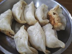 -黄阿姨锅贴大王(万航渡路店)