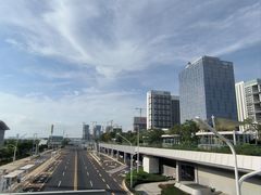 -深圳国际会展中心希尔顿酒店(前海华发冰雪世界店)