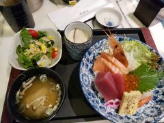 -家贺屋刺身寿司专门店