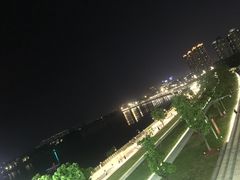 -南京眼步行桥