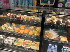 面包甜点陈列柜-星巴克(江阴万达店)