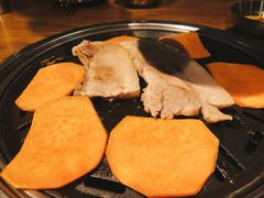 辣五花肉-·缸桶屋·韩式牛肋条自助烤肉(西湖D11店)