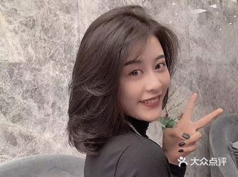 好看的时光 精彩自信的自己并不长