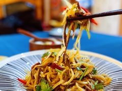 -伊带伊路新疆美食府(呼家楼店)