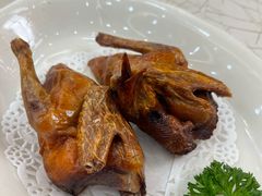 石岐乳鸽-轩记海鲜餐厅·四十五年老字号·经典粤菜(西区彩虹店)