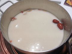 -洪氏嗨捞·猪肚鸡火锅(阳光天地店)