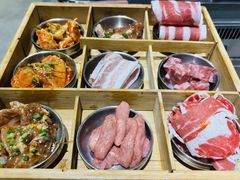 -马路牙子烧烤音乐酒馆(望京店)