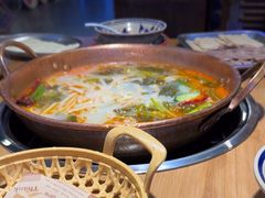 -洱火云南酸菜牛肉火锅(石景山当代商城店)