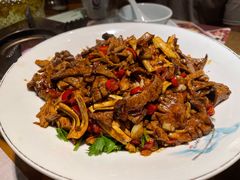 -黄泥岗·地道湖北菜(奥特莱斯店)