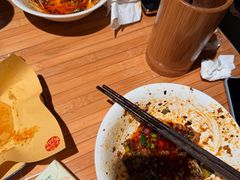 -周小波重庆小面·重庆名小吃(邹容路店)