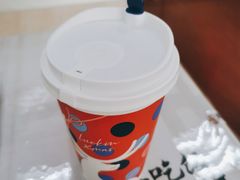 -瑞幸咖啡(华东理工大学商学院店)