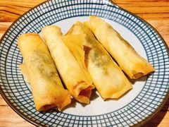 雪菜黄鱼春卷-南小蟹手工點心(三里屯店)