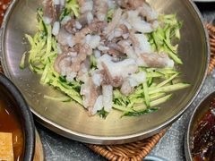 -草家酱蟹炭火烤肉店(珲春南路二店)