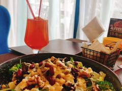 -悦享绿山墙西餐厅