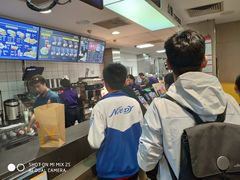 -麦当劳(湖光北街店)