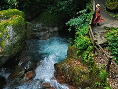 -西岭雪山大飞水景区