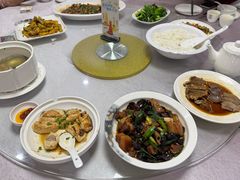 -鲤鱼塘农家山庄