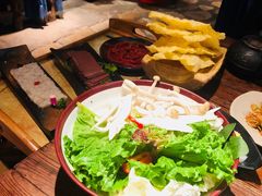 -老牌坊云南鱼豆花火锅(嵩山店)