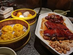 -蝴蝶里·粤菜·点心(滨江龙湖店)