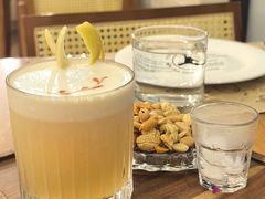 -Mark&Mars Restaurant