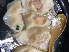 咸蛋黄馄饨-食惠里小笼包面馆(越秀店)
