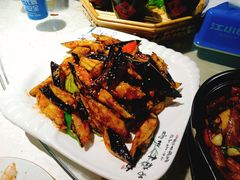-大城·烧烤海鲜大排档(台东店)