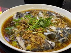 秘制剁椒鱼头-深巷厨房排档(温州菜黑金冠大学城店)