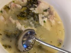 -严记小天府酸菜鱼(西四路店)