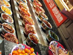 -老牌坊云南鱼豆花火锅(哈西万达店)
