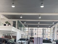 -上海星瀚奔驰4S店(红柳路店)