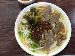 -花溪黄牛肉粉·金牌卤肉饭