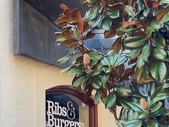 -Ribs & Burgers The Rocks
