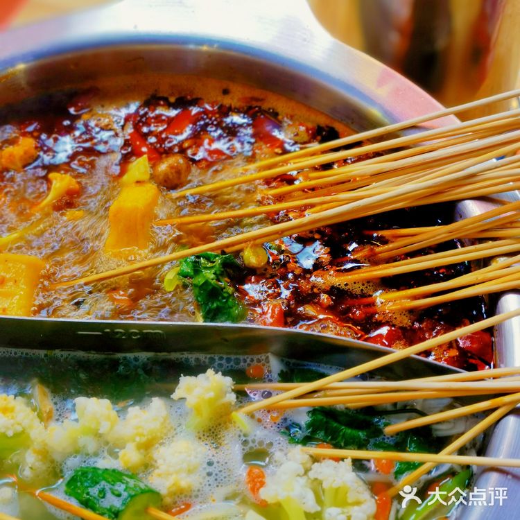来昆明路,边露营边吃串串