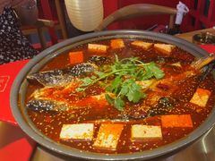 -三顾烤庐·烤鱼·烧烤·龙虾(奉贤店)